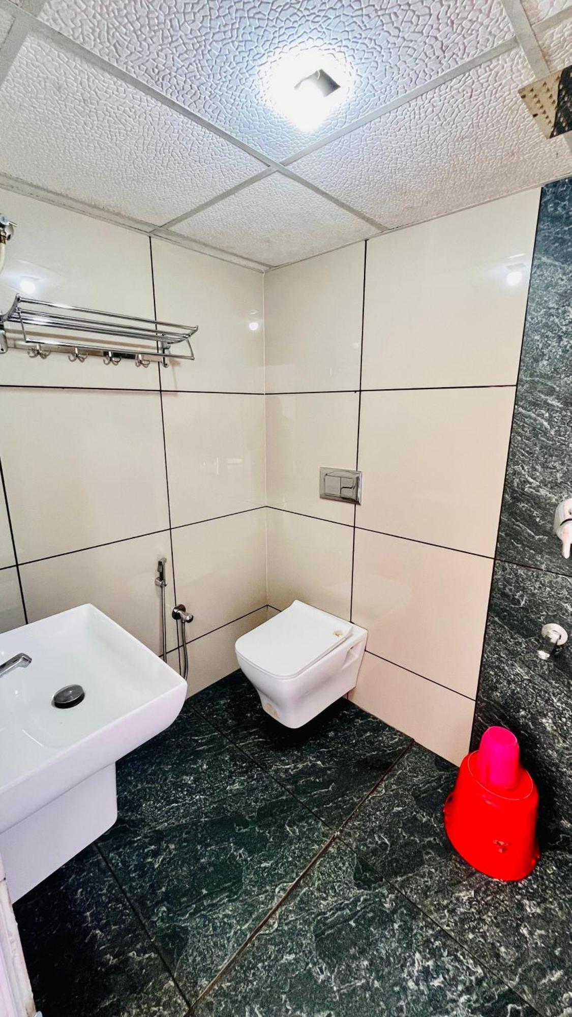 Elenji Vitara Resort Мунар Екстериор снимка